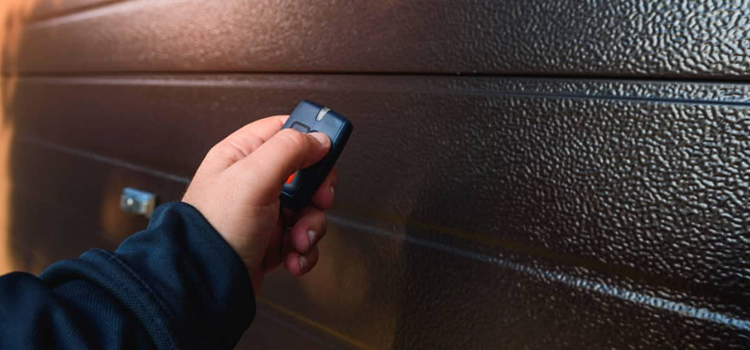 automatic door opener with remote control in El Sobrante