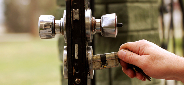 front door latch repair El Sobrante